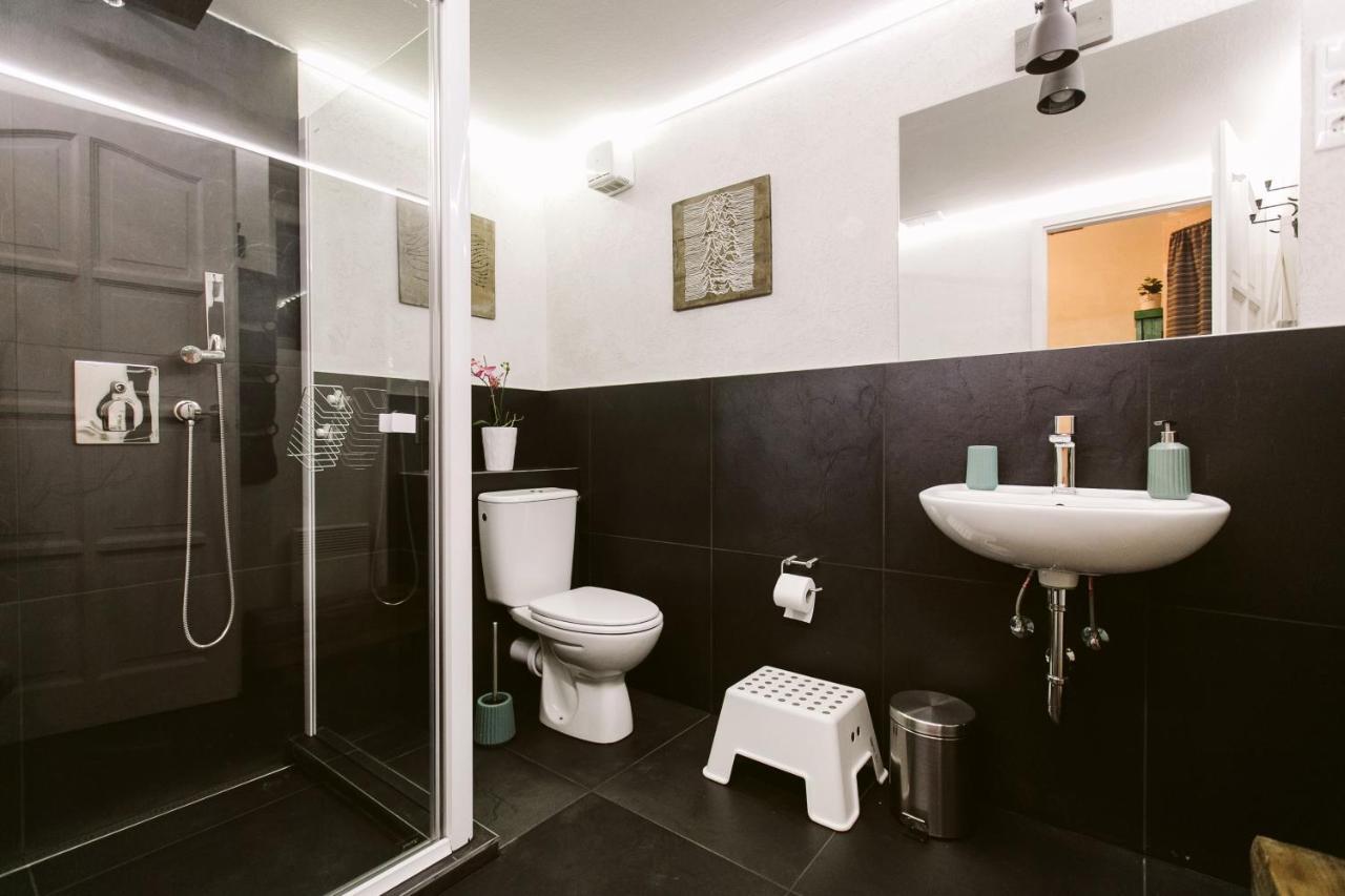 The Art Of Apartamento
