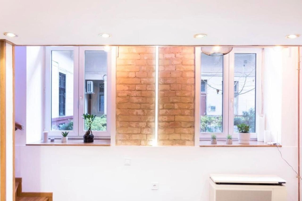 Stylish Natural With Sauna - Heroes Square Appartement