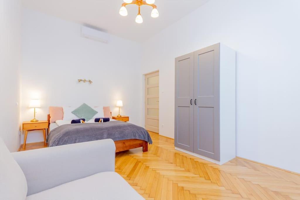 Bartok Boulevard By Nw Apartman *