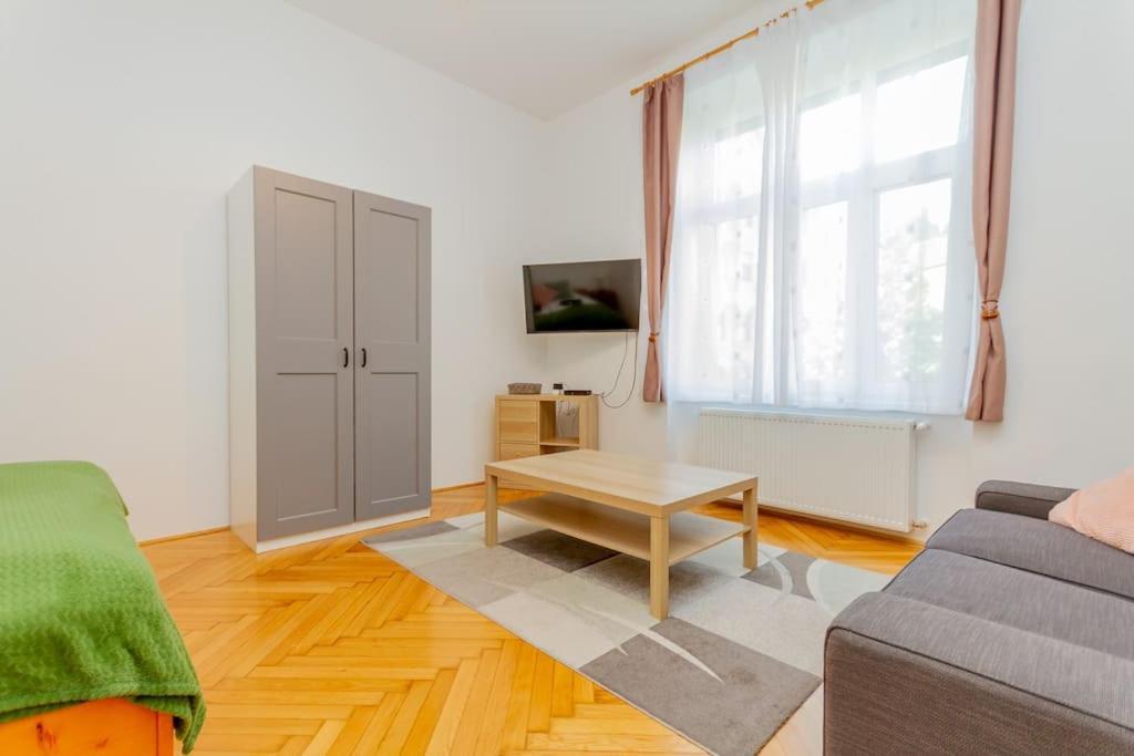 Bartok Boulevard By Nw Budapest