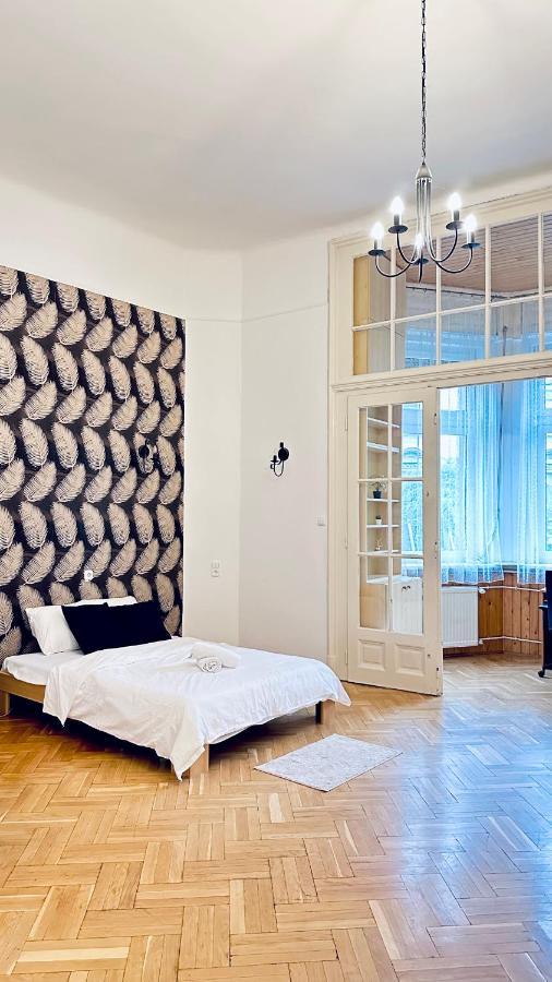 Ulloi - Unique Style Near Corvin Budapest