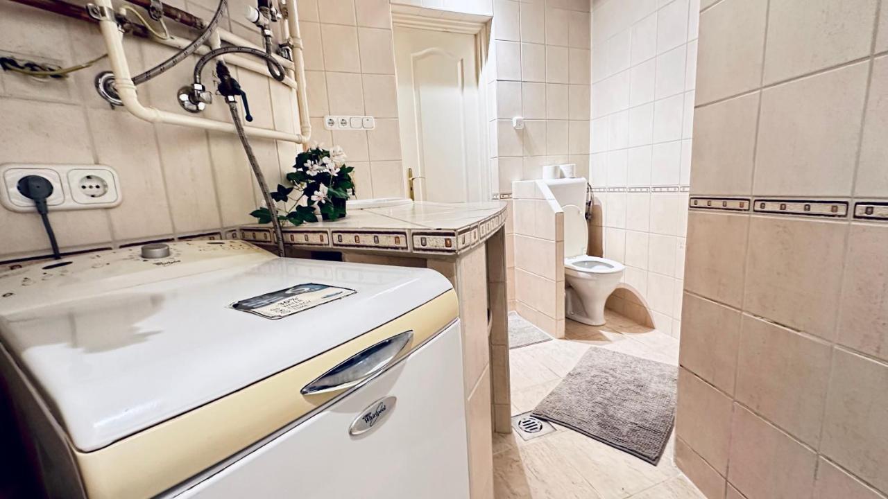 Apartamento Ulloi - Unique Style Near Corvin Budapest