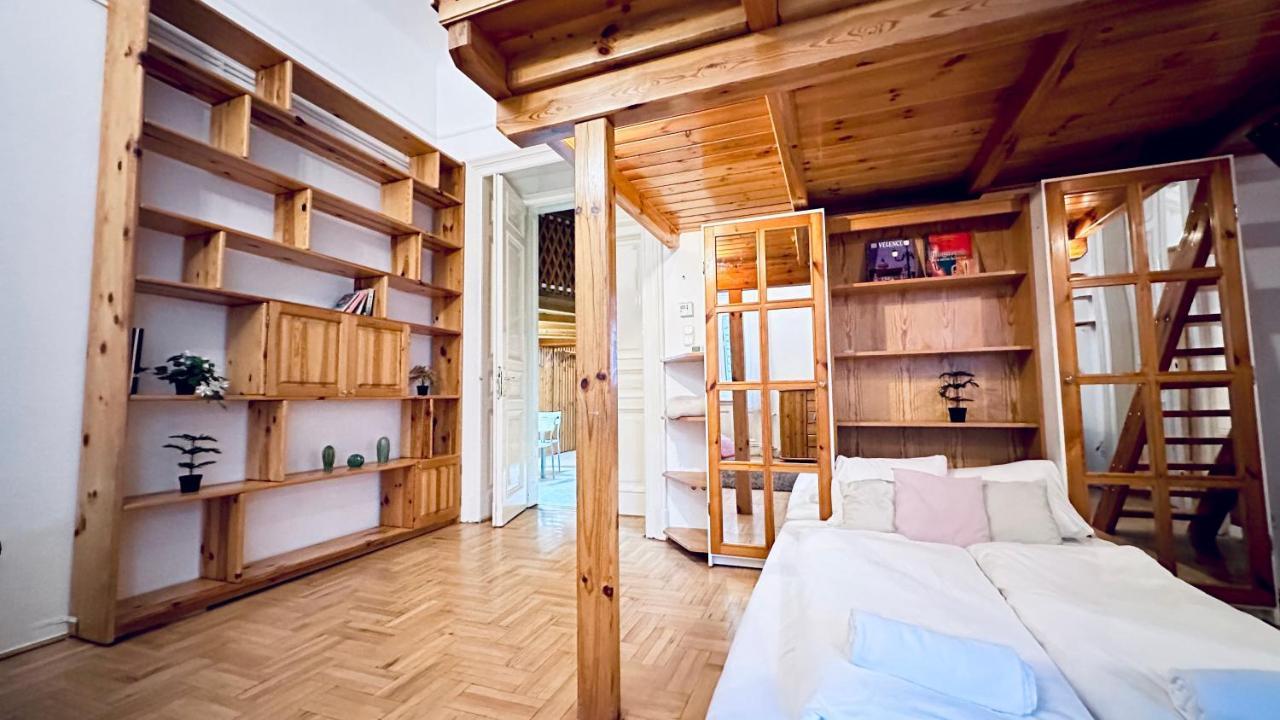 Ulloi - Unique Style Near Corvin Budapest