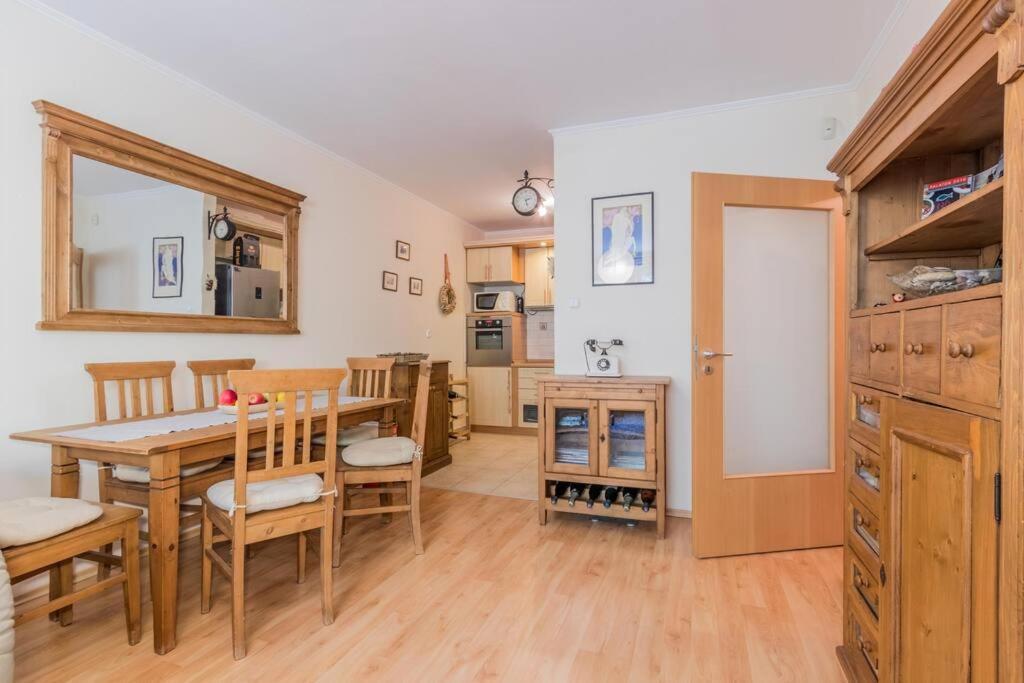 Cosy Pet-friendly Flat W Balcony @ Orczy Garden Budapest