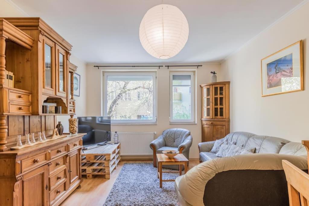 Cosy Pet-friendly Flat W Balcony @ Orczy Garden Budapest