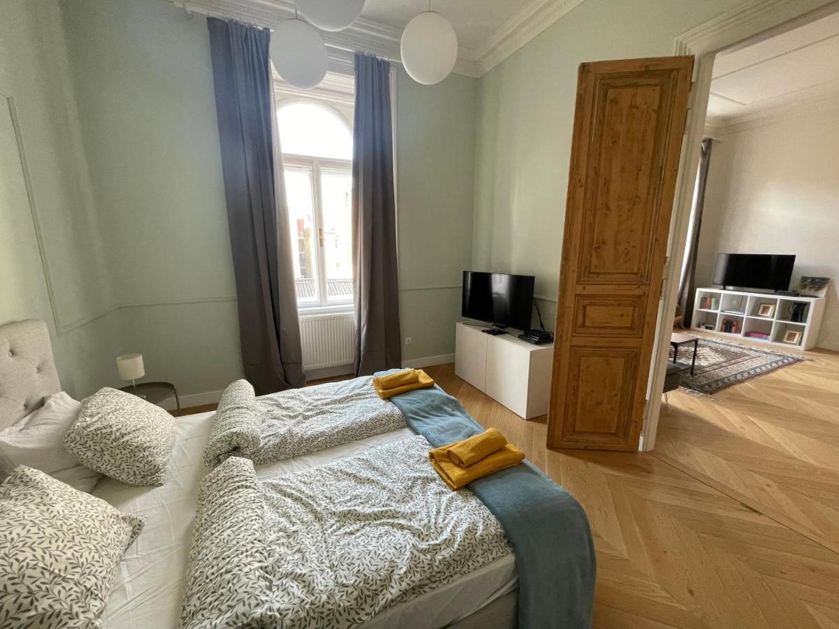 Appartement Center 3, Elegant And Cozy 2br In Center! Budapest