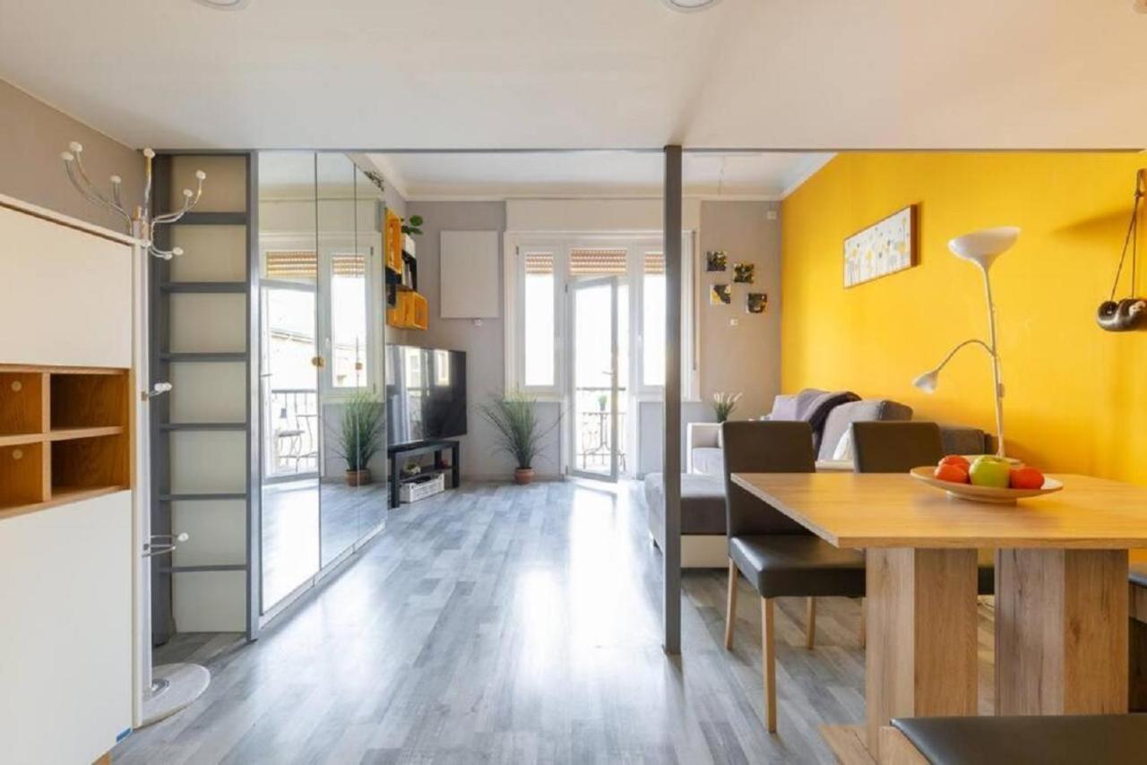 Apartment Balzac By Westend Mall With Balcony, Ac *