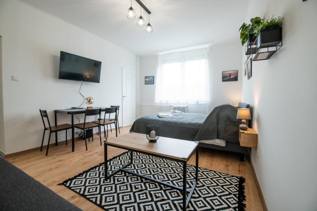 Ujbudacenter Apartman Appartamento *