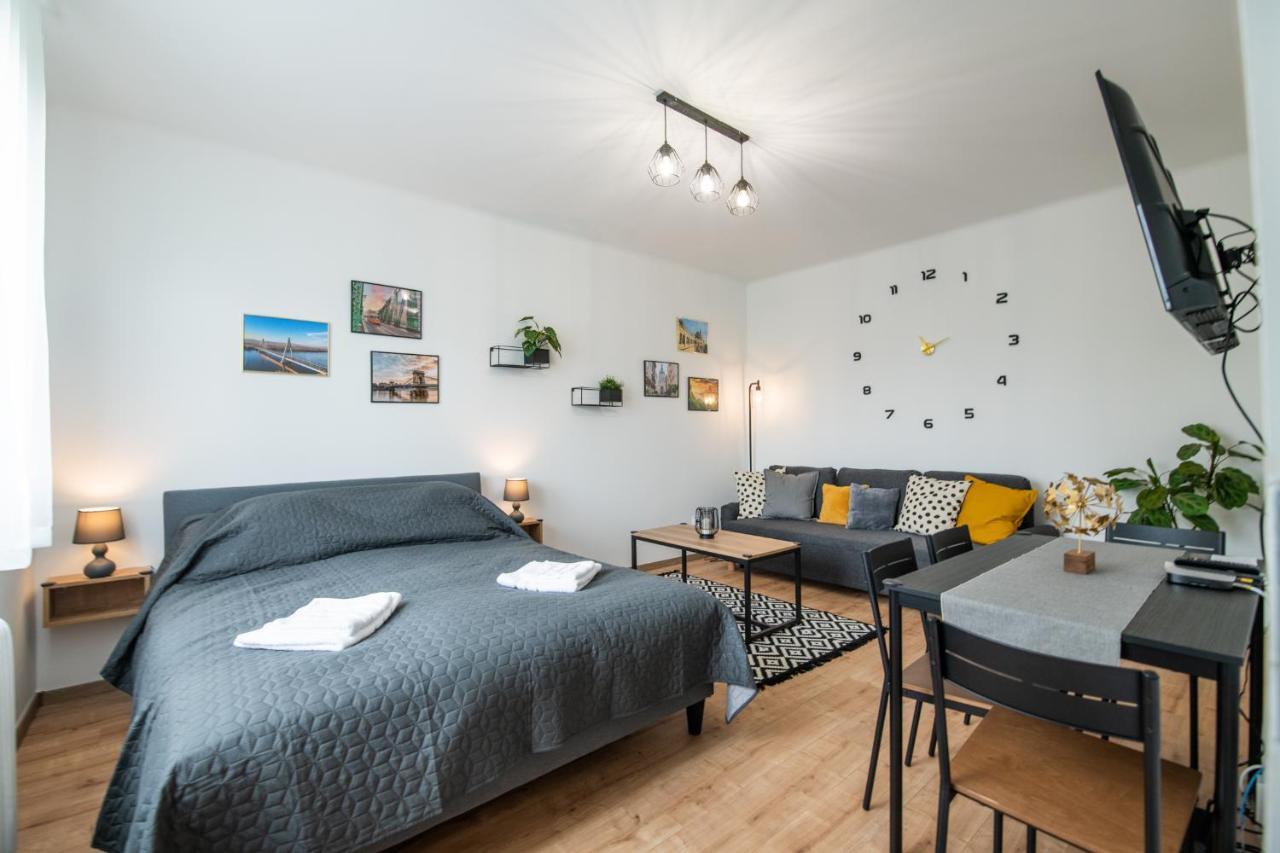 Ujbudacenter Apartman Appartamento Budapest