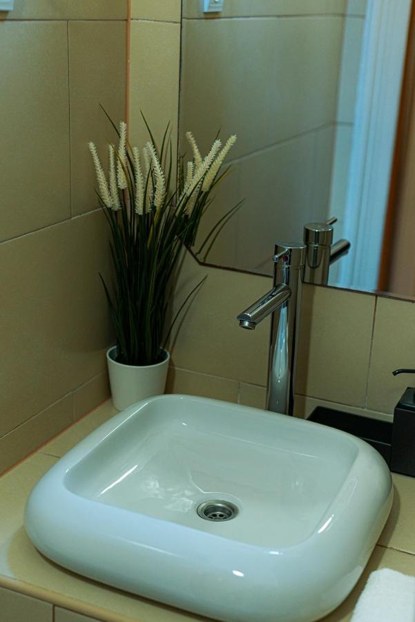 Cosy Corner - Entire Near Oktogon *