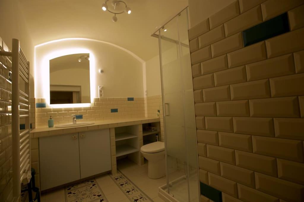 Silent Island - Beautiful Flat In Horanszky Str. Budapest