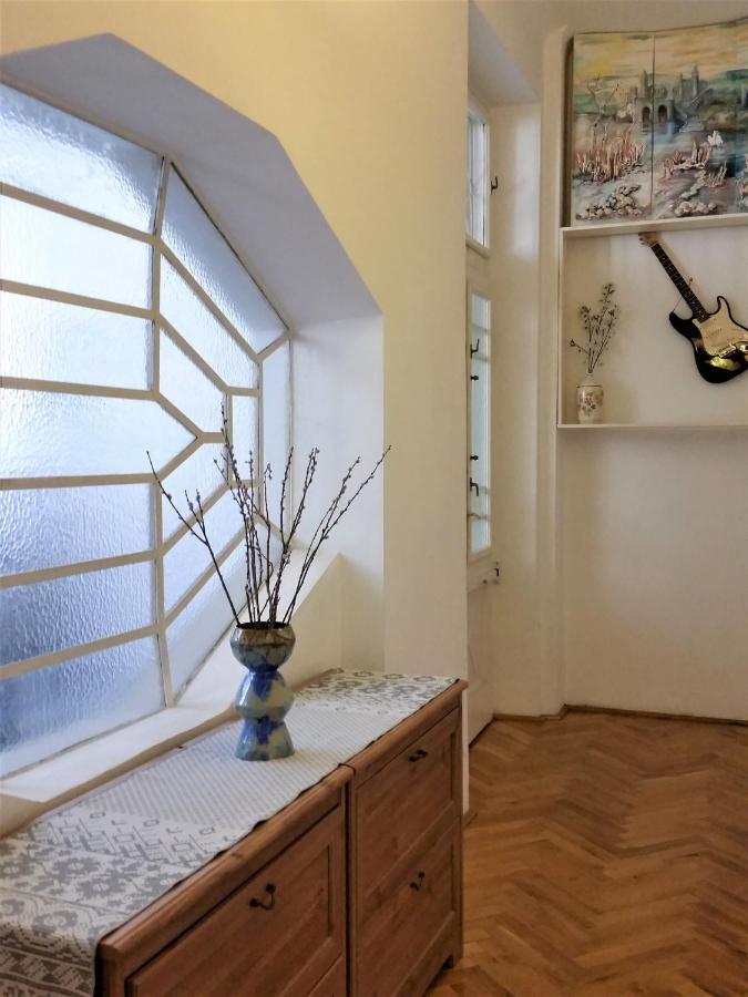 Elegance In The Heart Apartment Budapest