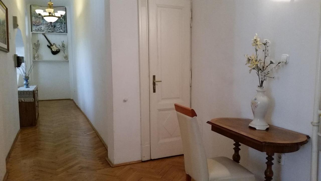 Elegance In The Heart Apartment *