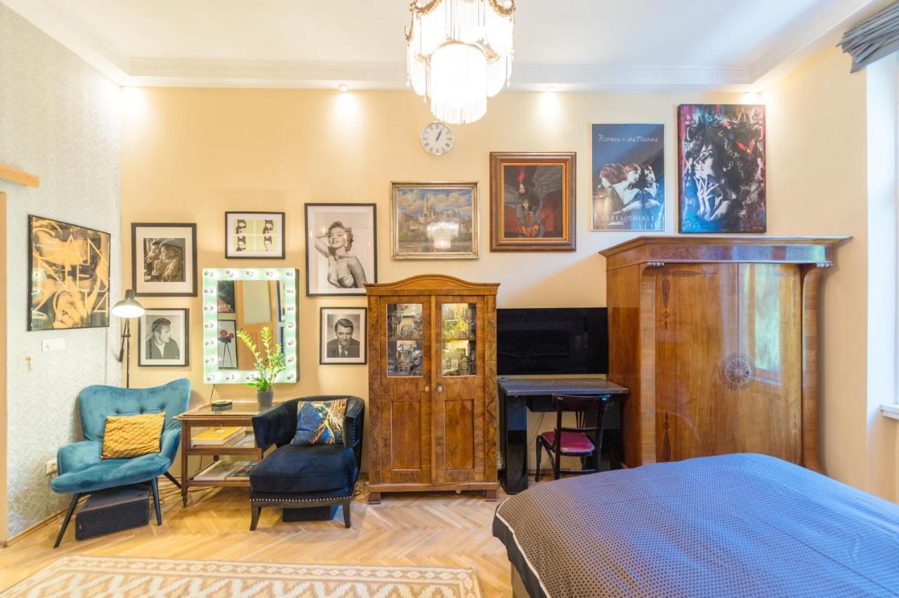 Apartman Venus - The Actor's Den *