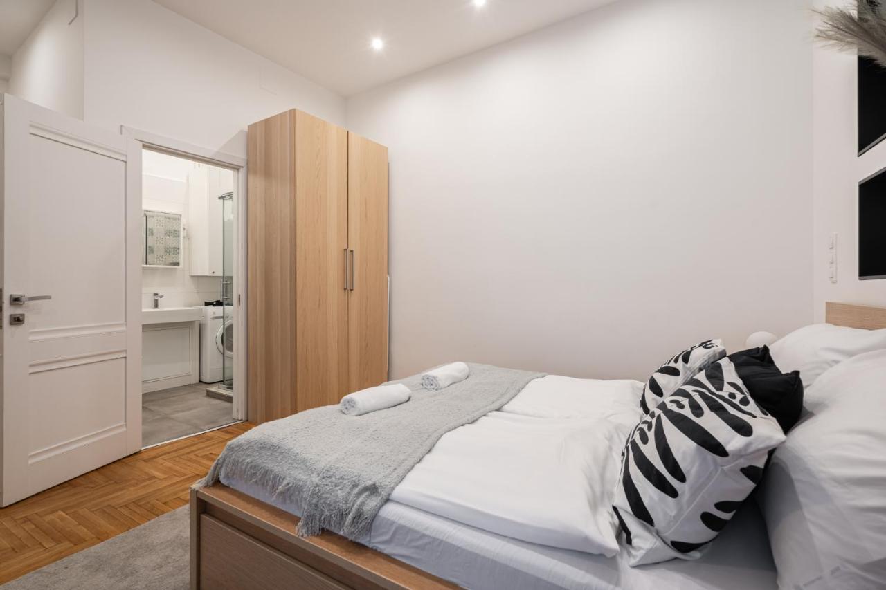Apartment S6- Boutique Suites, Location By Bqa