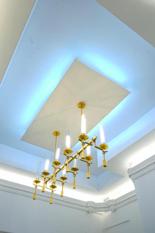 Opera Apartment *