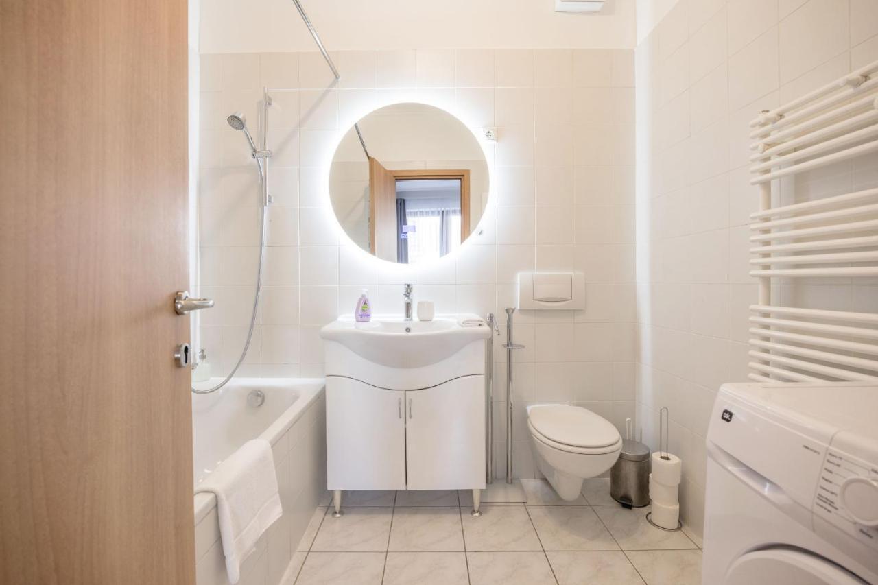 Apartament Cozy In The Heart Of With Terrace And Tub *
