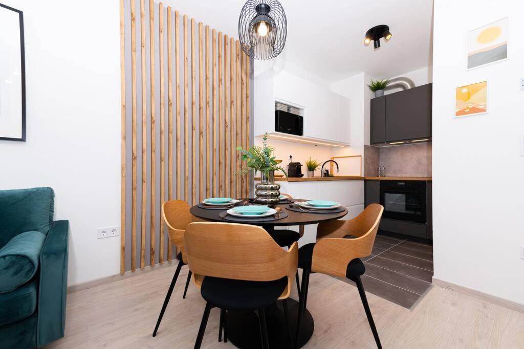 Chic207 Retreat: Modern 1br Gem With Parking By Nw *