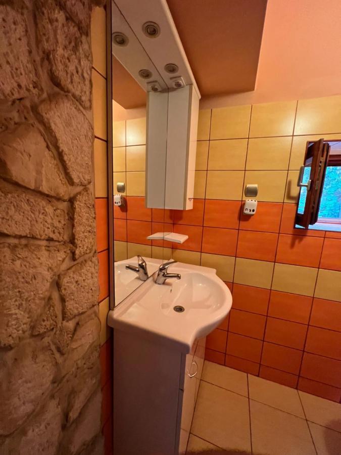 Bianka & Car Rent Hostal