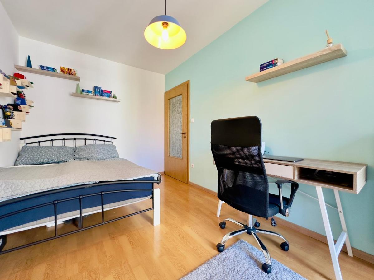 Corvin - Free Parking- Apartment
