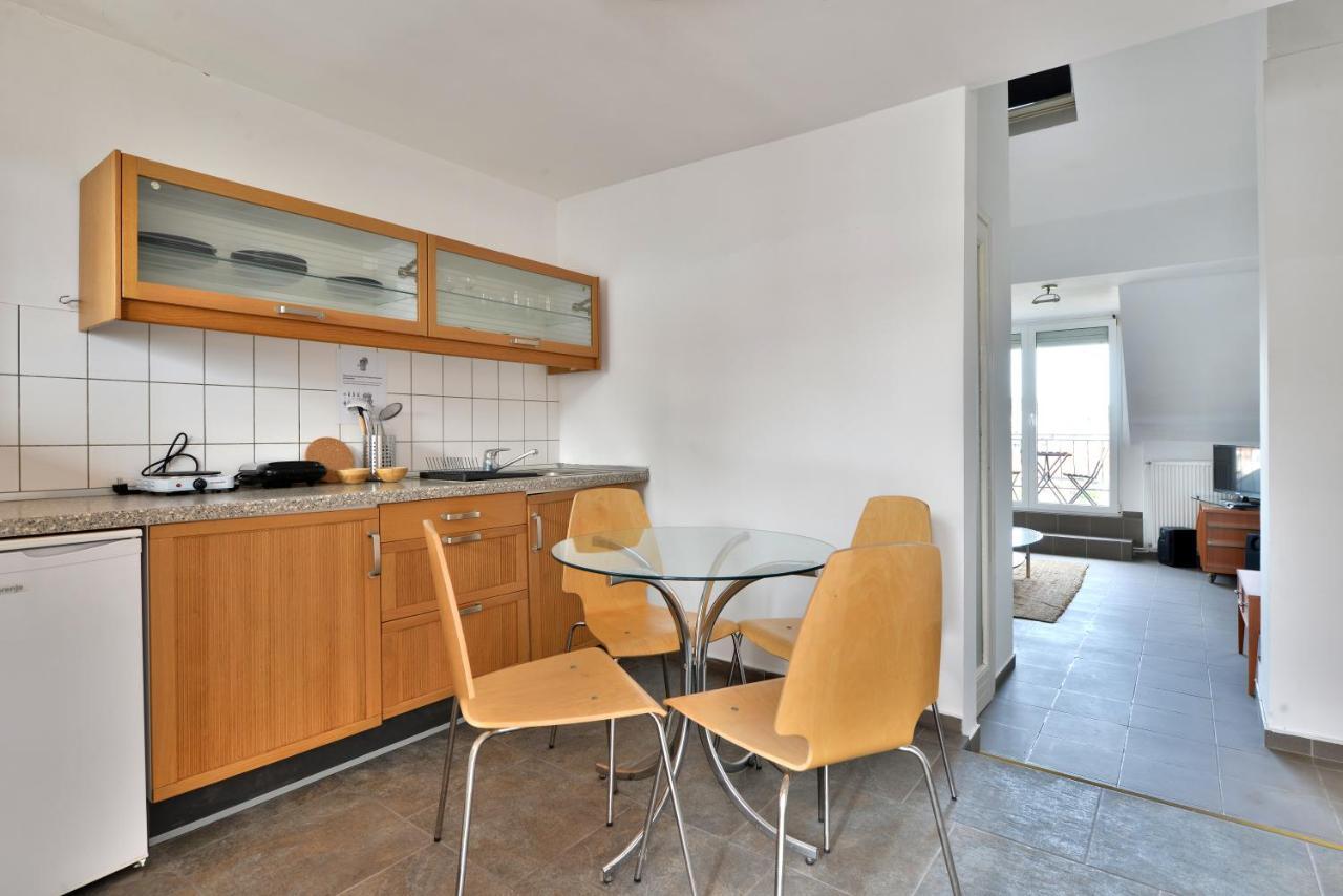 Buda House 7 *