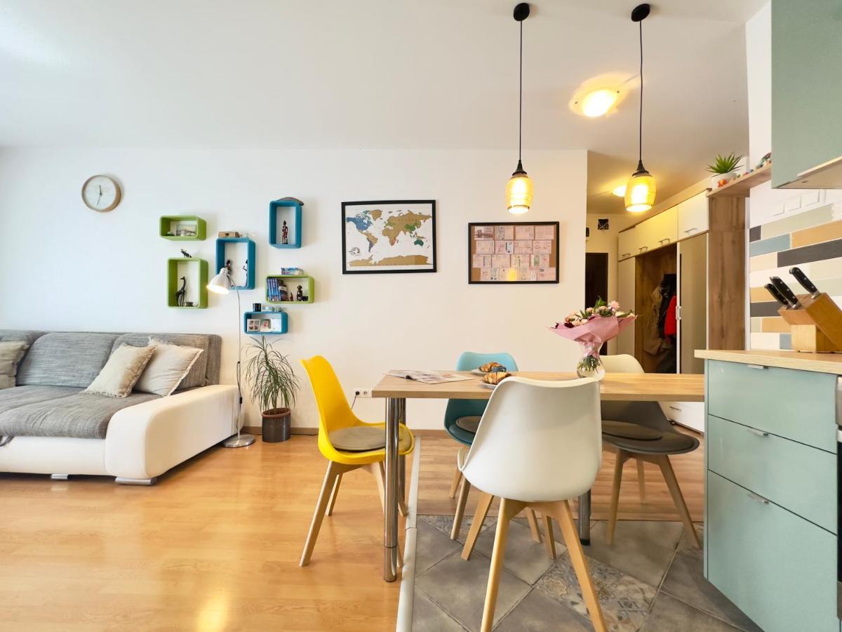 Apartment Corvin - Free Parking- Budapest