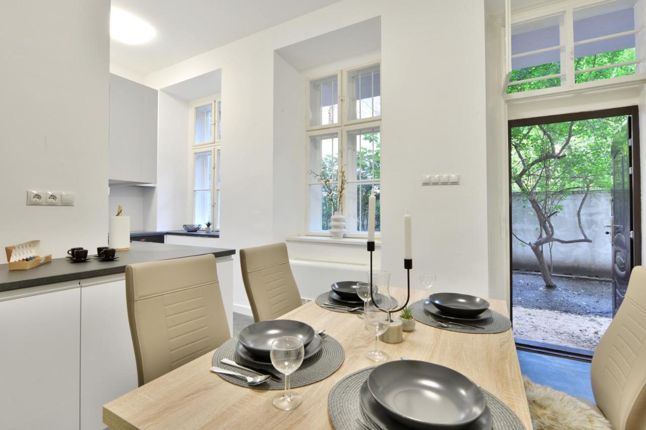 Central Newly Built Apartment, Aradi Lägenhet *