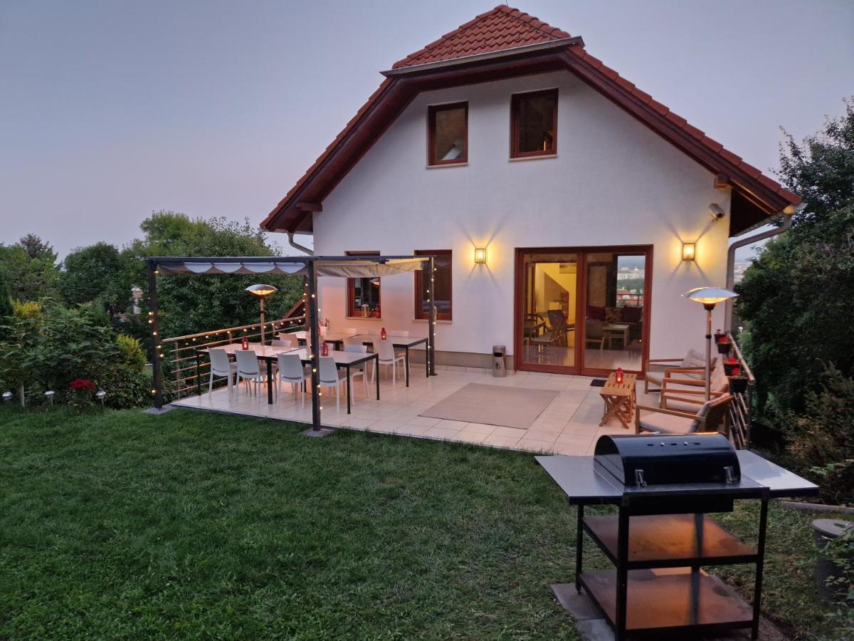 Szamosvilla - Bbq, 8bdrm, Very Close To Center * Budapest