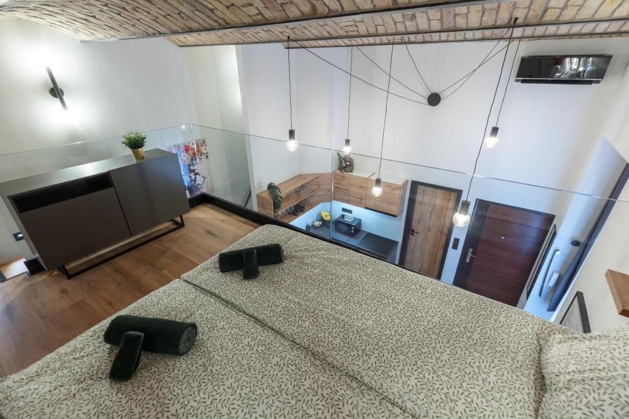 Parliament Dream Apartment! Budapest