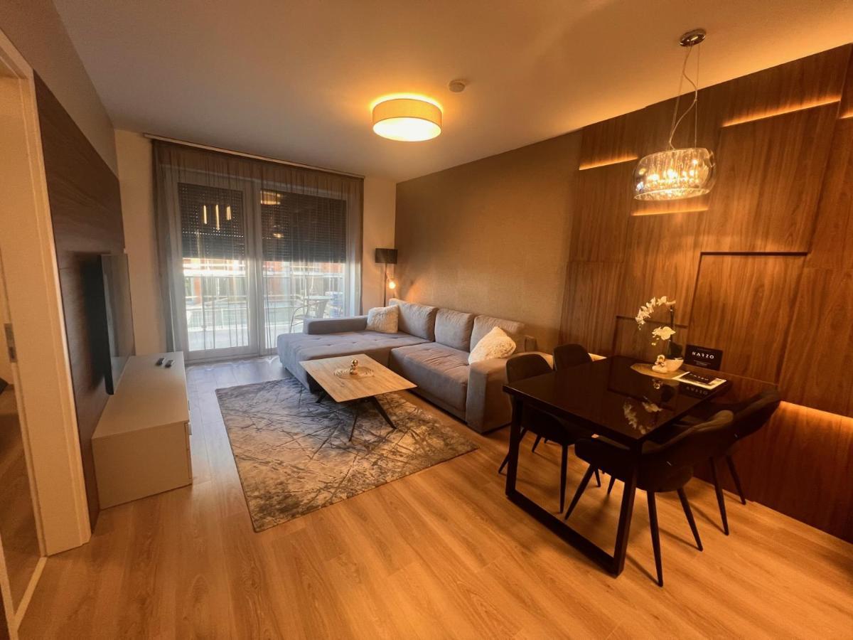Karzo Property Lk 202 *