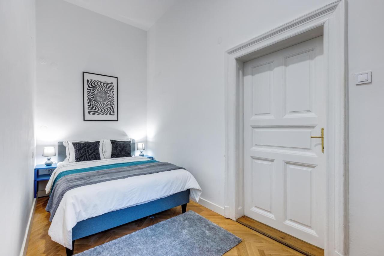 Szondi Apartamento