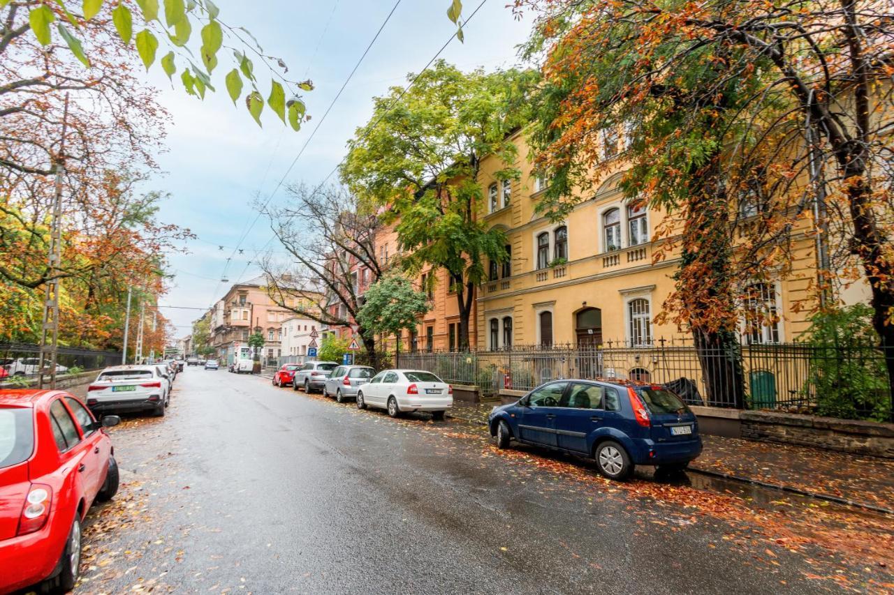 Szondi Apartamento *
