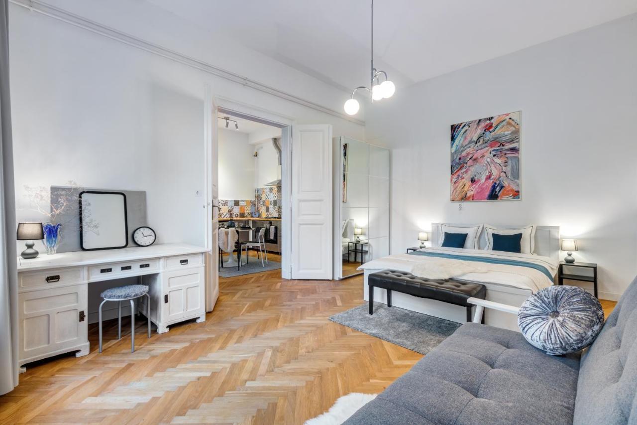 Szondi Apartamento