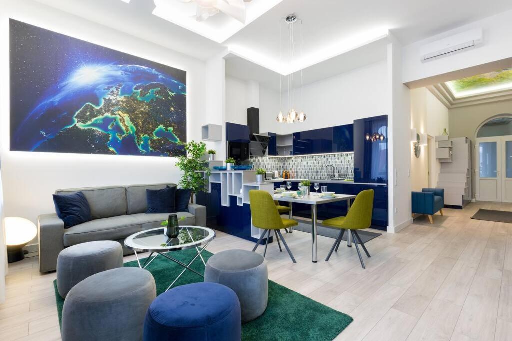 Grand & Luxurious In The Heart Of Budapest, 2br & 2bt Apartment Budapest