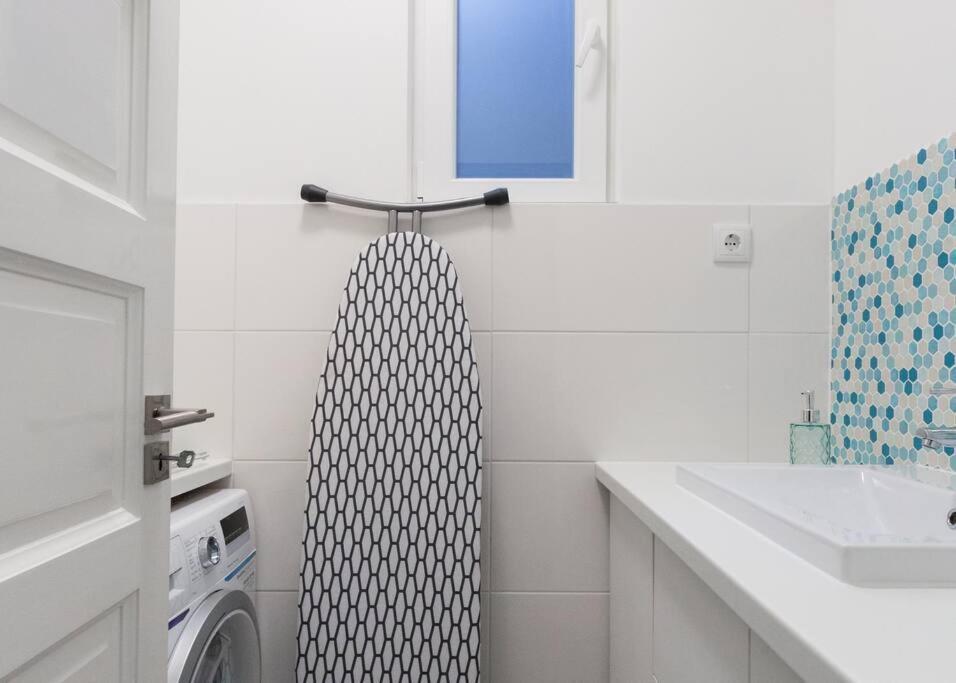Grand & Luxurious In The Heart Of Budapest, 2br & 2bt * Budapest