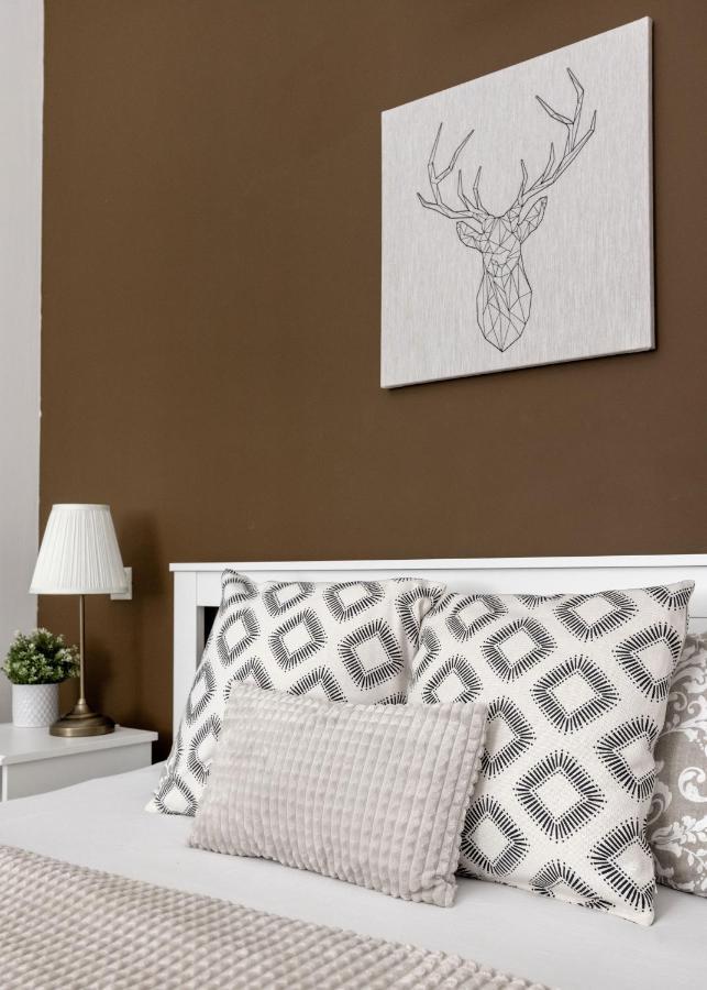 Luxe, Historic Downtown Landmarks 19 Century Apartment Budapest