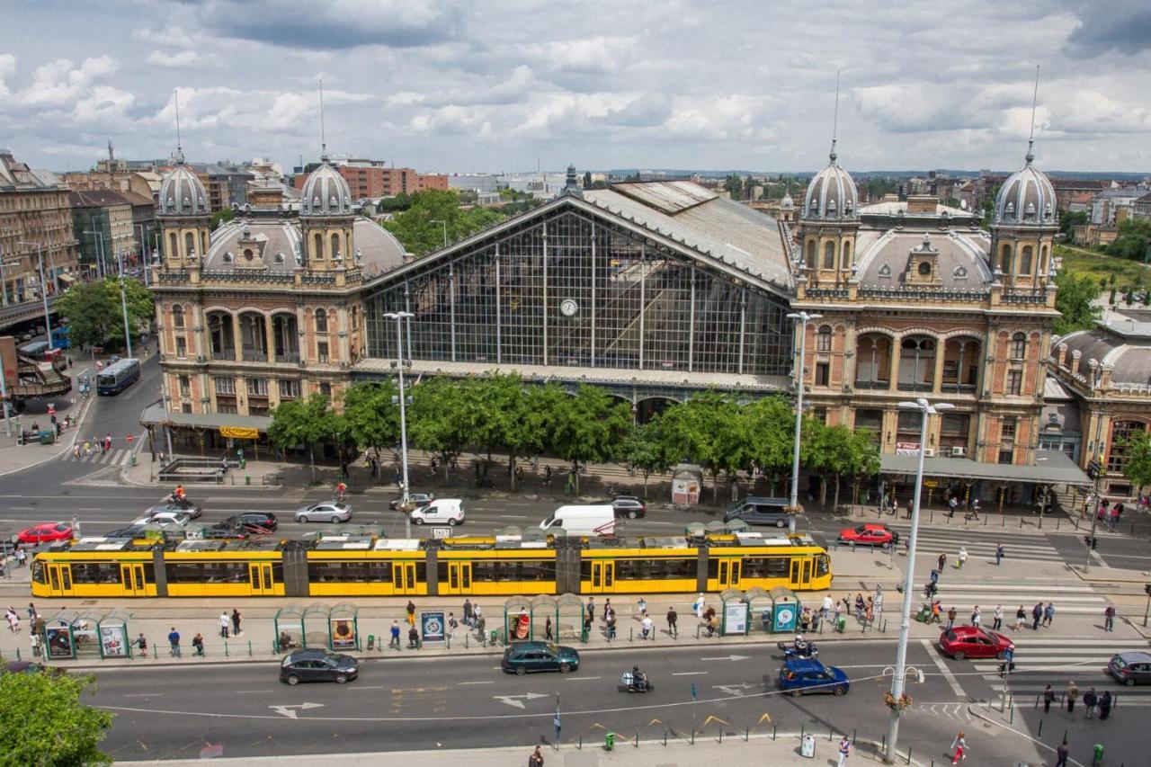 Luxe, Historic Downtown Landmarks 19 Century * Budapest