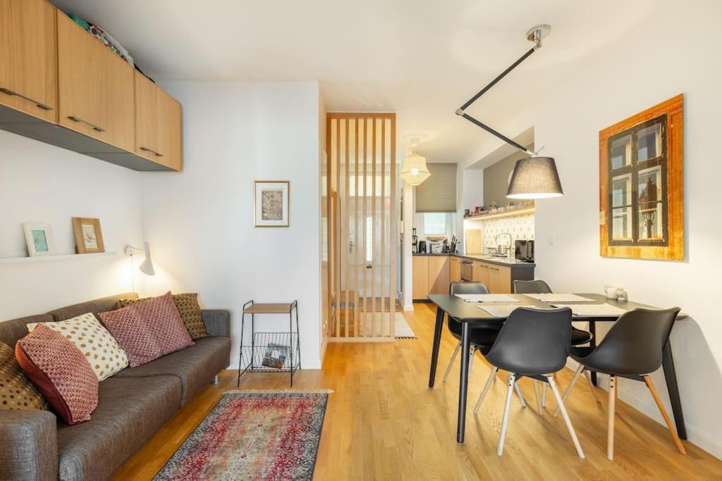 Cozy&stylish At The Eastern Railway St. W Balcony