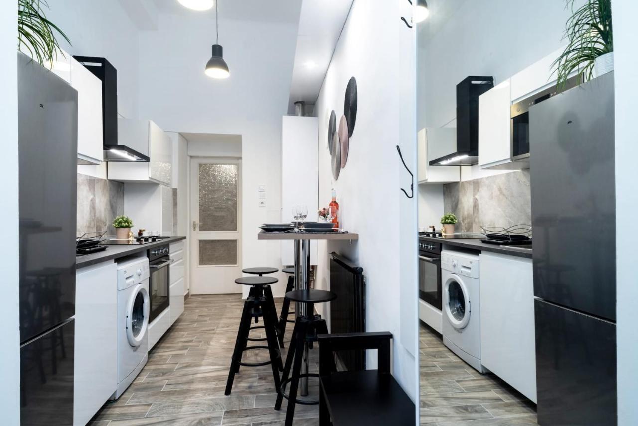Welcoming Modern In The Center Apartment