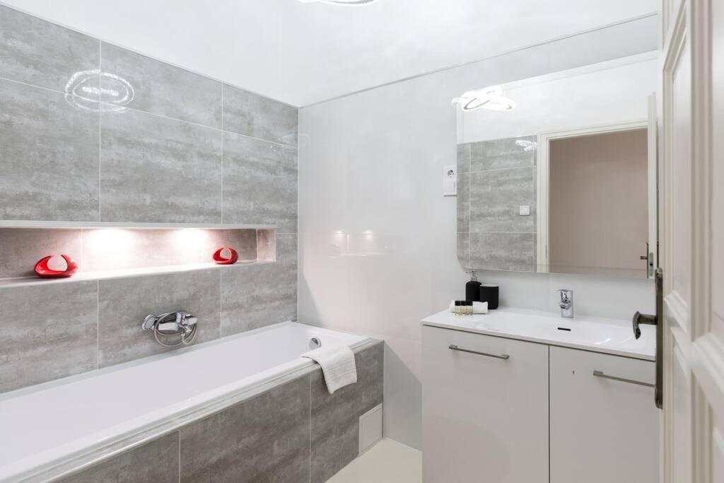 Grand Style&luxury In The Center - 3br With Balcony * Budapest