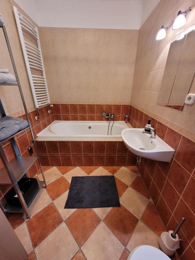 Hb Downtown Sunny Apartamento