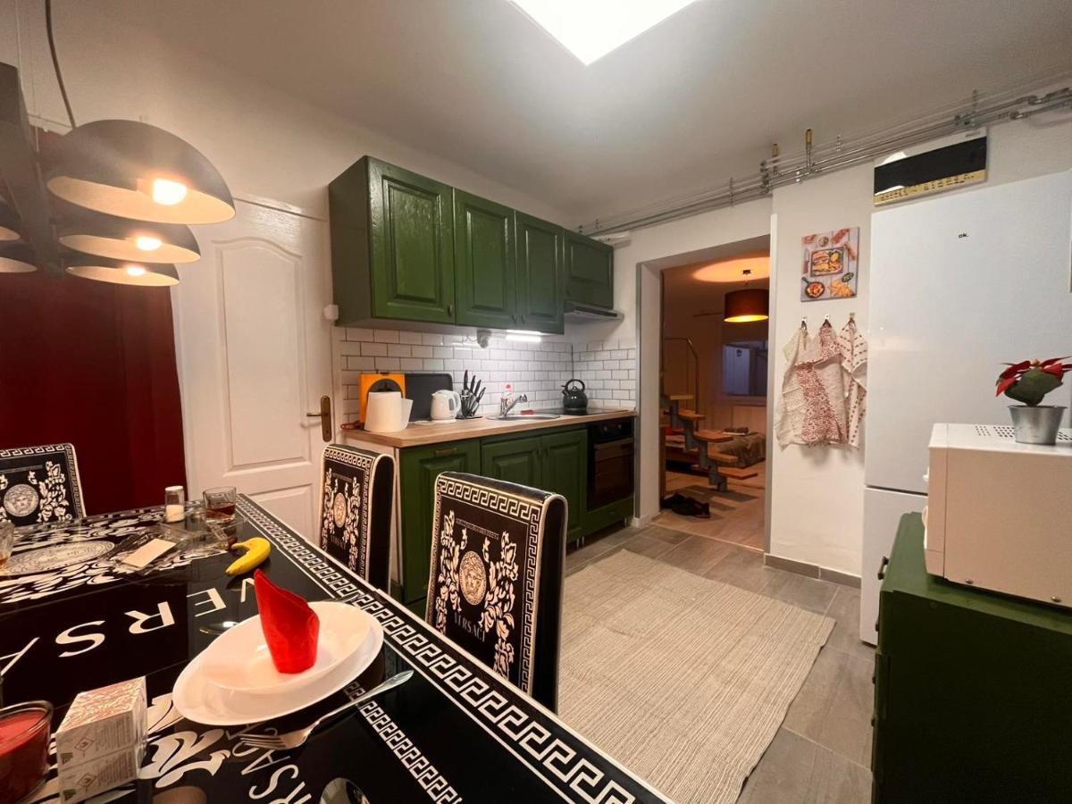 King House & Garden With Ac And Free Parking Possibility