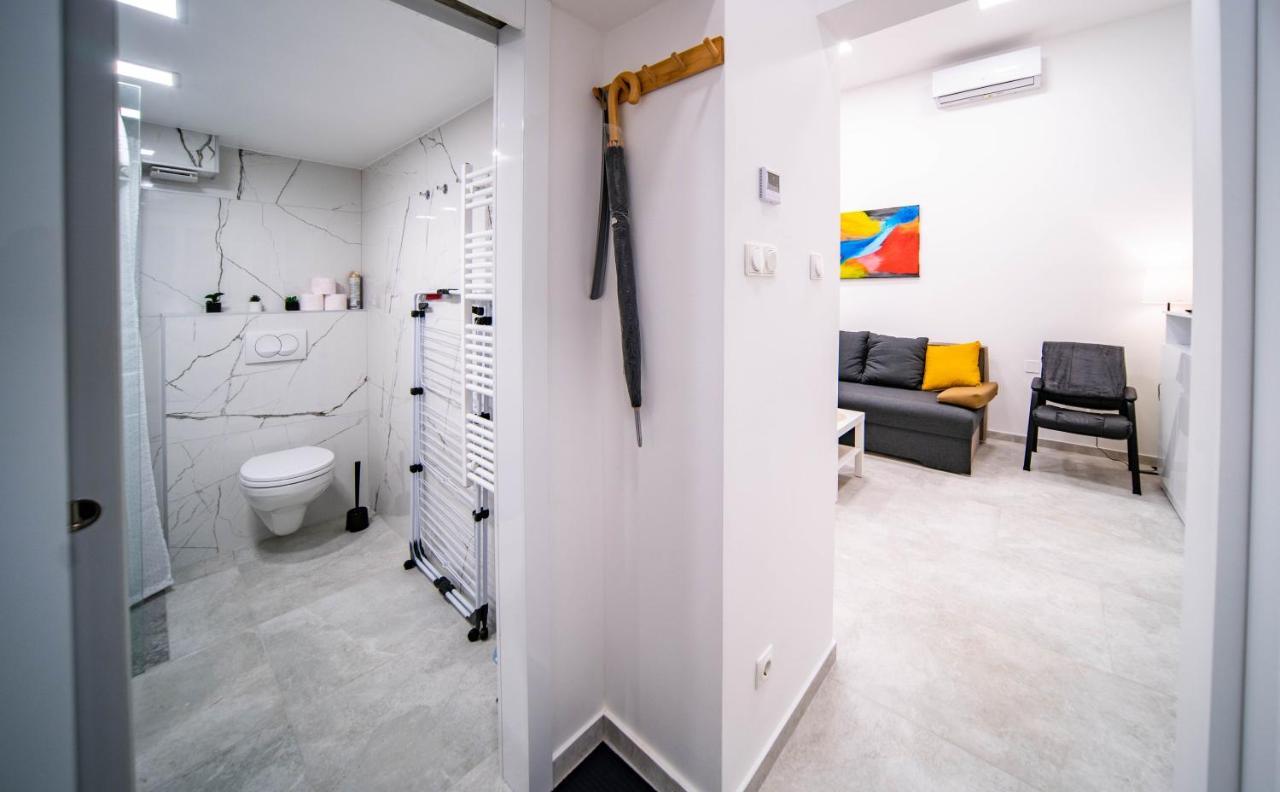 Free Parking Basilica Leo's - Ac, Wi-fi, Smart Tv Apartment *