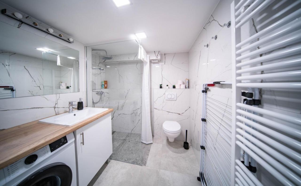 Free Parking Basilica Leo's - Ac, Wi-fi, Smart Tv * Budapest