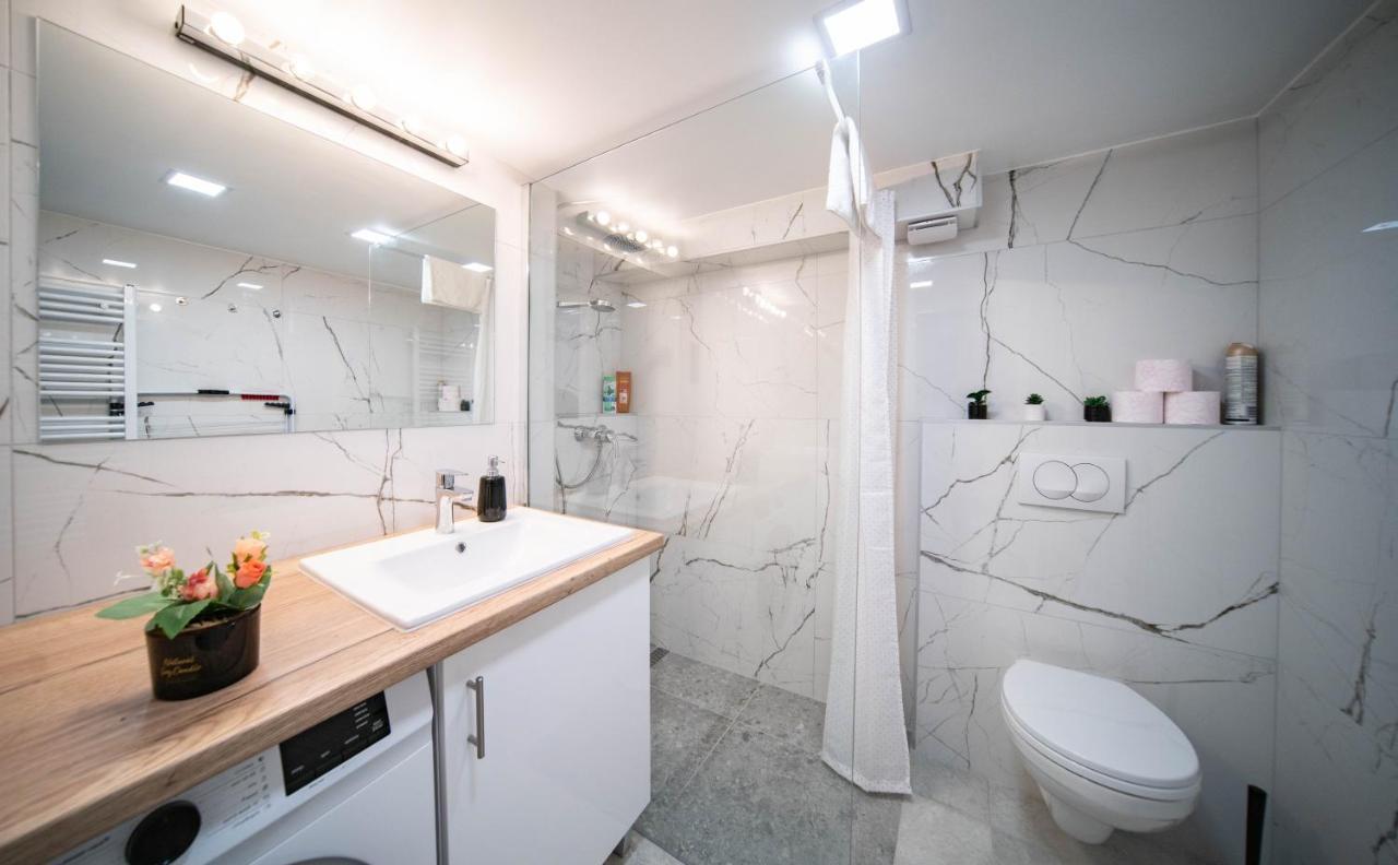 Free Parking Basilica Leo's - Ac, Wi-fi, Smart Tv Apartment *