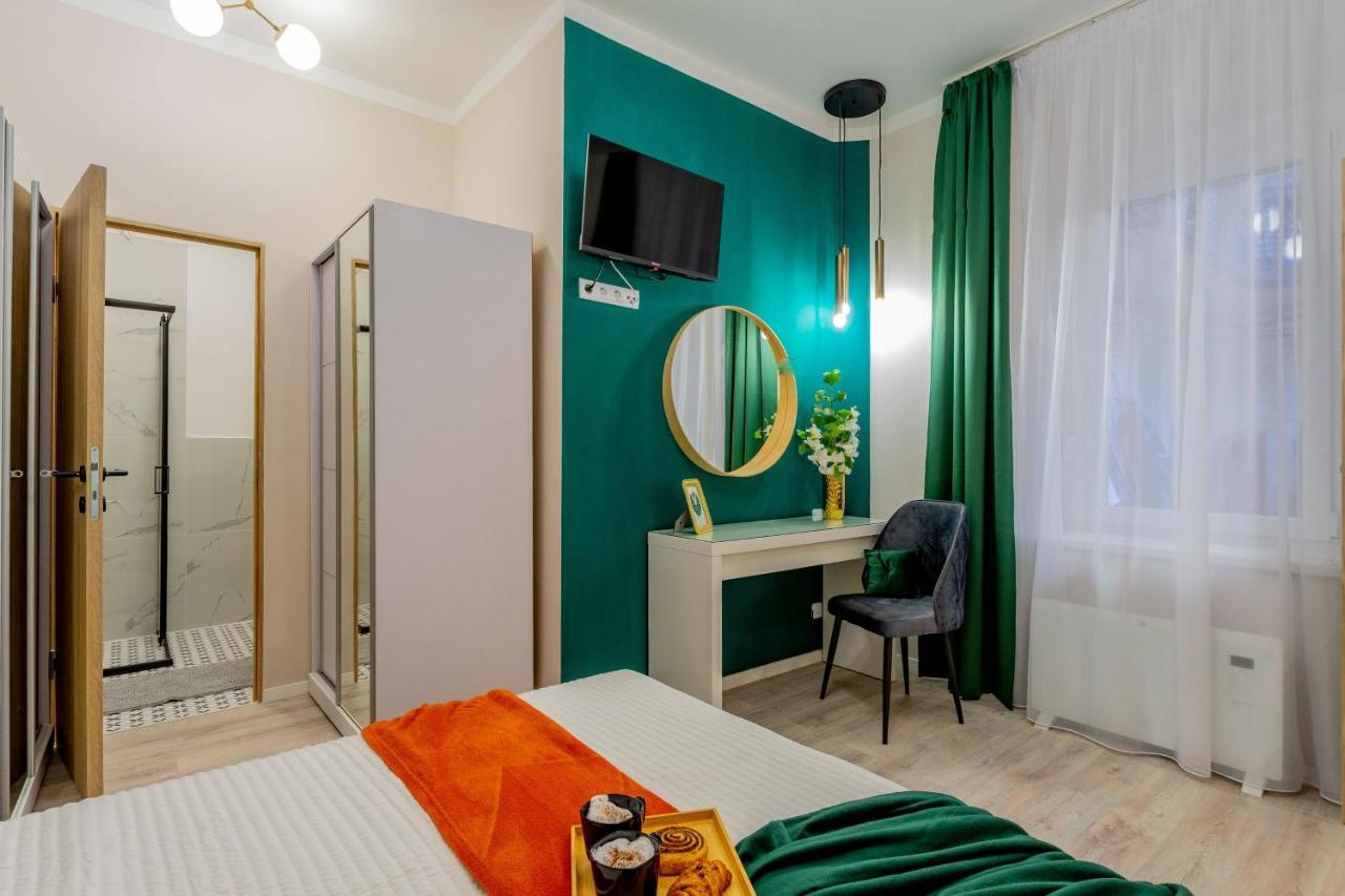 Eden Cozy Modern Retreat Apartment Budapest