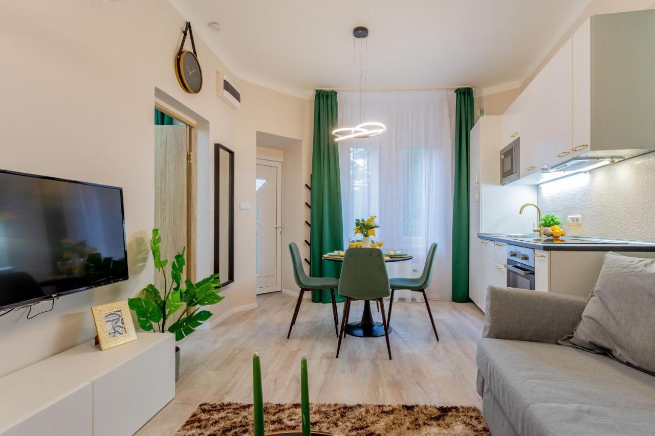 Eden Cozy Modern Retreat * Budapest