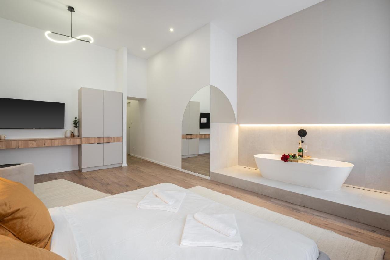 Boutique Suites, Location By Bqa *