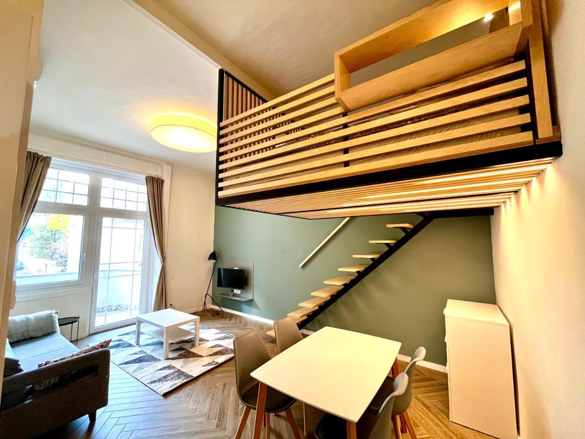 A96 Apartment *