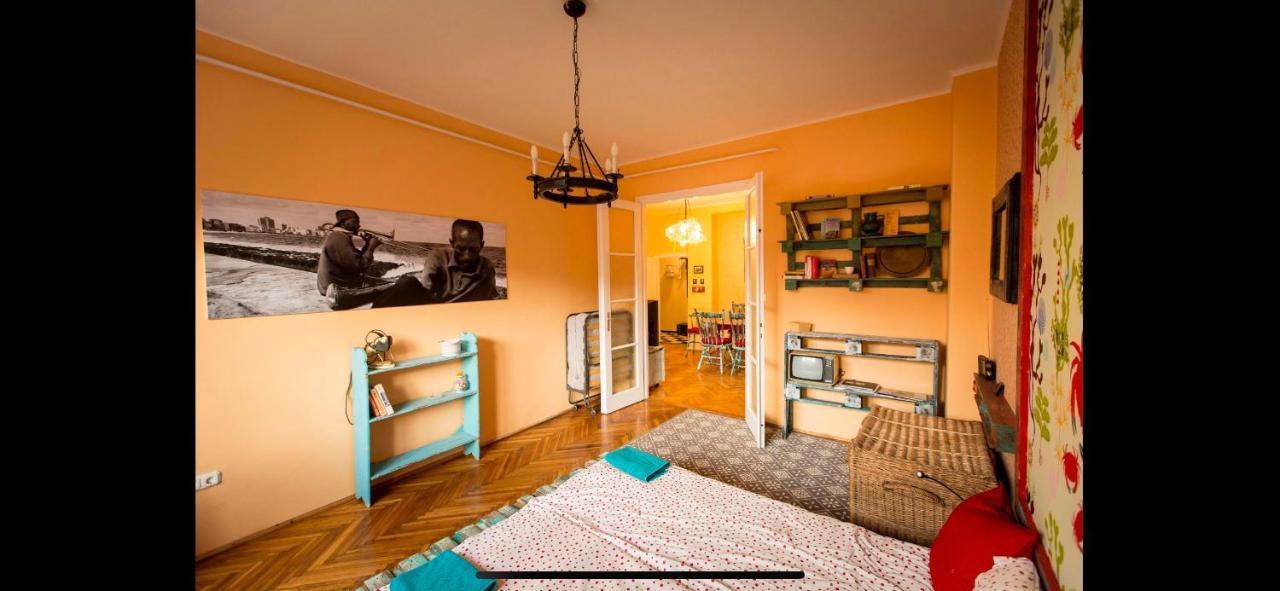 Best Location Cosy Art Flat